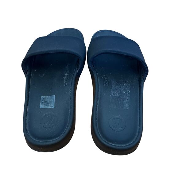 Lululemon Men\'s Restfeel Slide Black Graphite Gray Sandals Workout Gym Size 8 main image 5